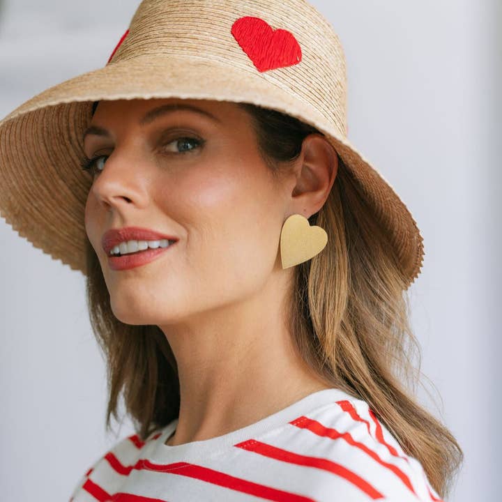 Borchie a cuore dorate per la vendita all'ingrosso da parte di Sunshine Tienda