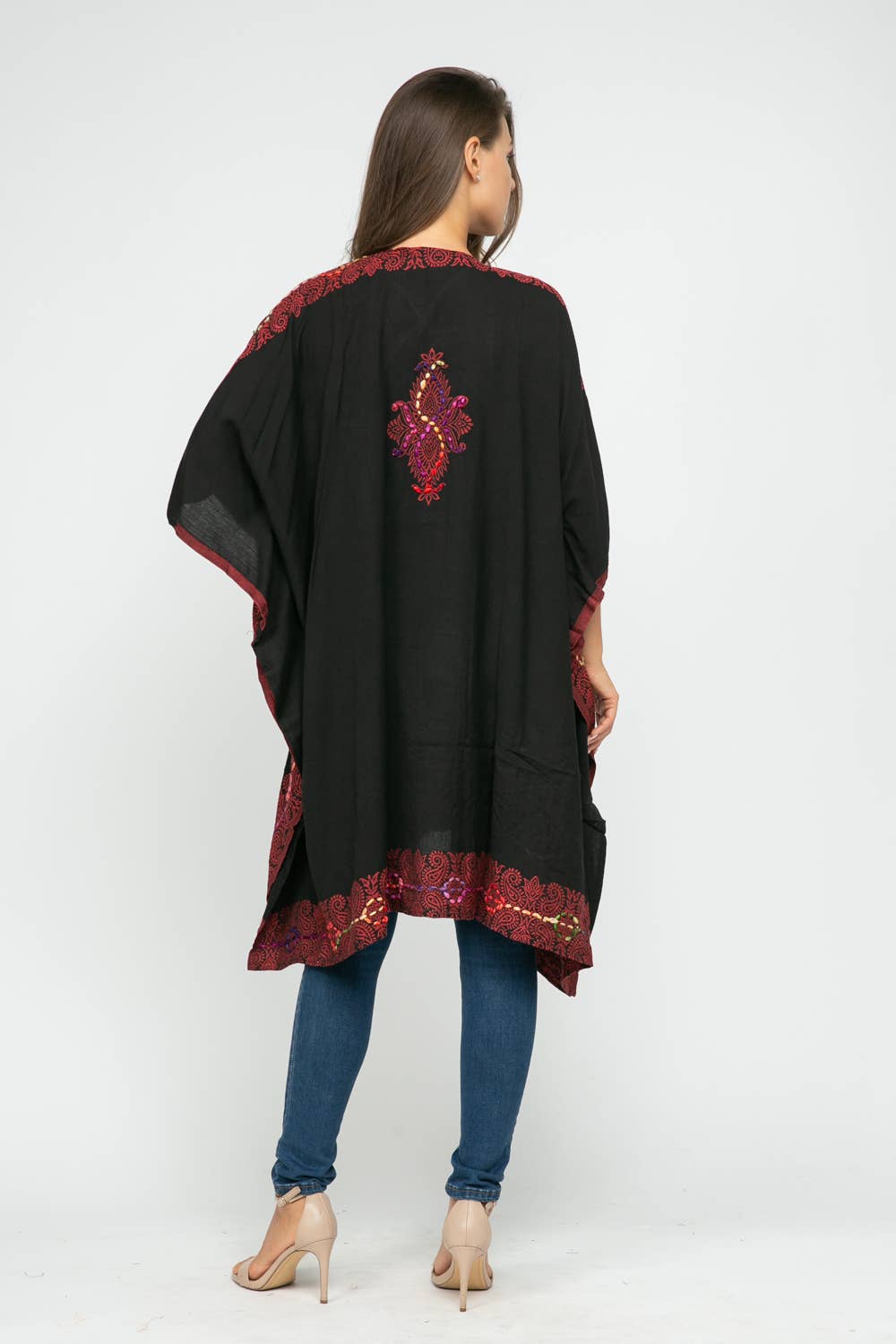 Raj Trading & Imports (USA) Inc. - Wholesale Kimono - Women's - Tatiana Black Red Thick Stitch Kimono Short Sleeve1