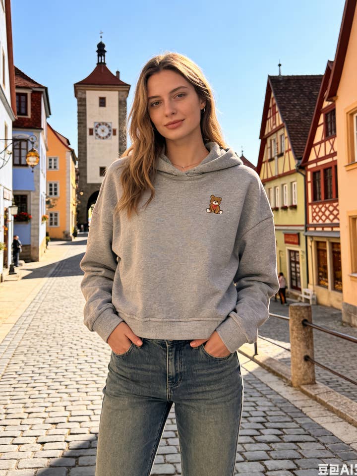 Hættetrøje med broderet butterfly-teddy for engroshandel hos Chilli Girl Collection