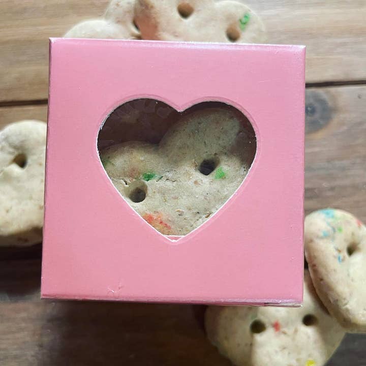 Bucho's Barkery - Wholesale Pet Treats - Dog - Sweet Heart Box