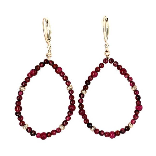 Aros de plata de ley con granate para venta al por mayor de Ellen Hoffman Designs