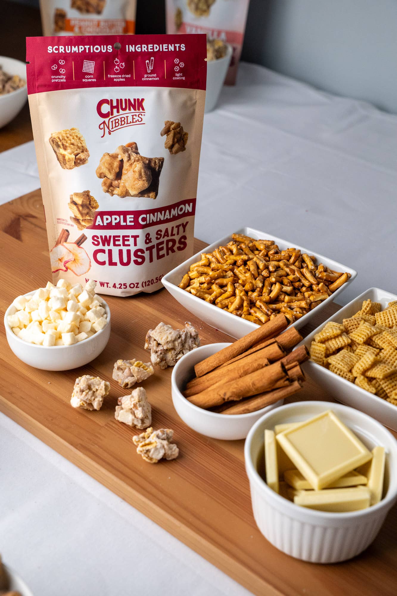 Chunk Nibbles – Engroshandel Saltkringler – Æble Kanel Bidder 120g Pose3