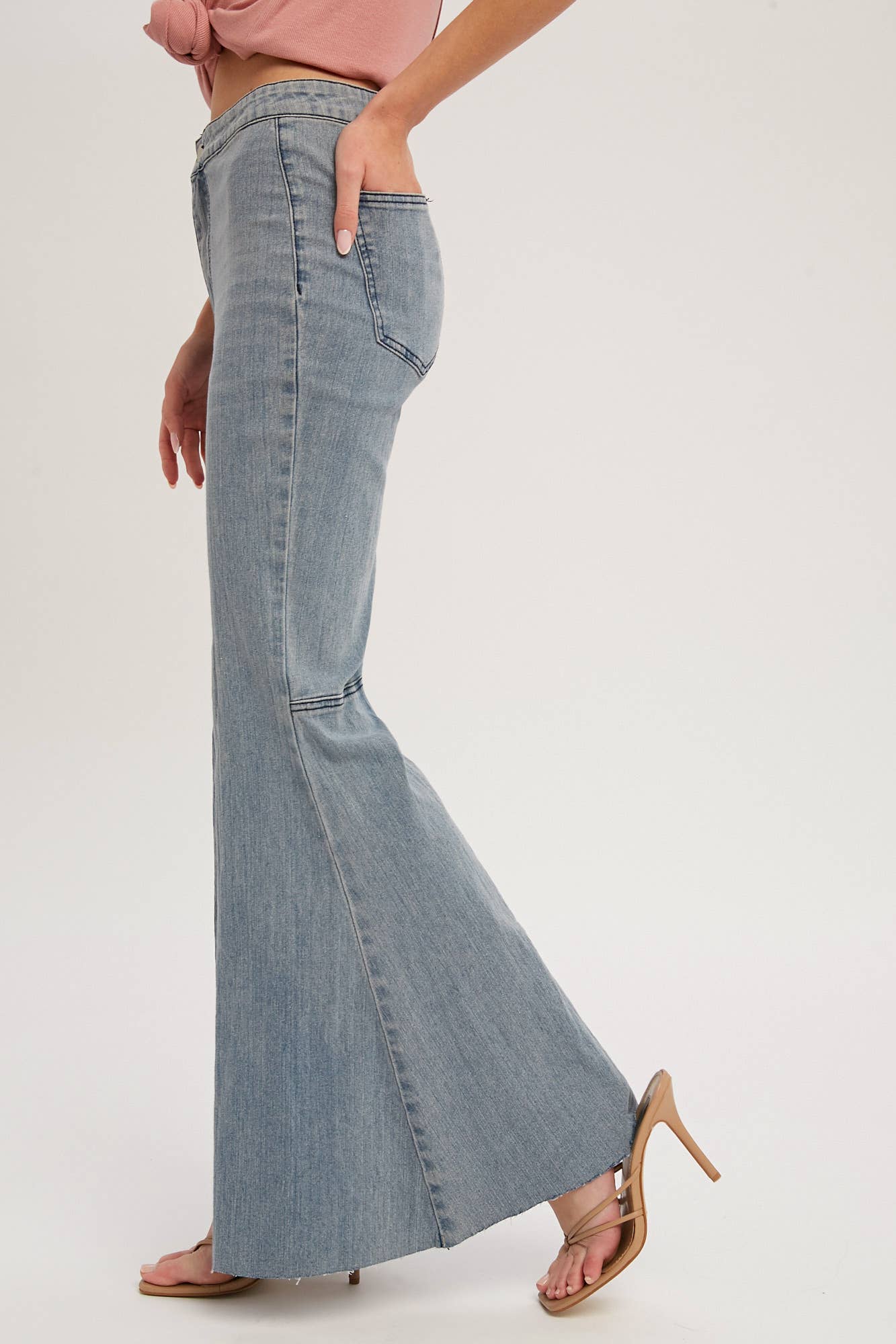 Bluivy - Wholesale Jeans - Women's - FLARE BELL BOTTOM JEAN3