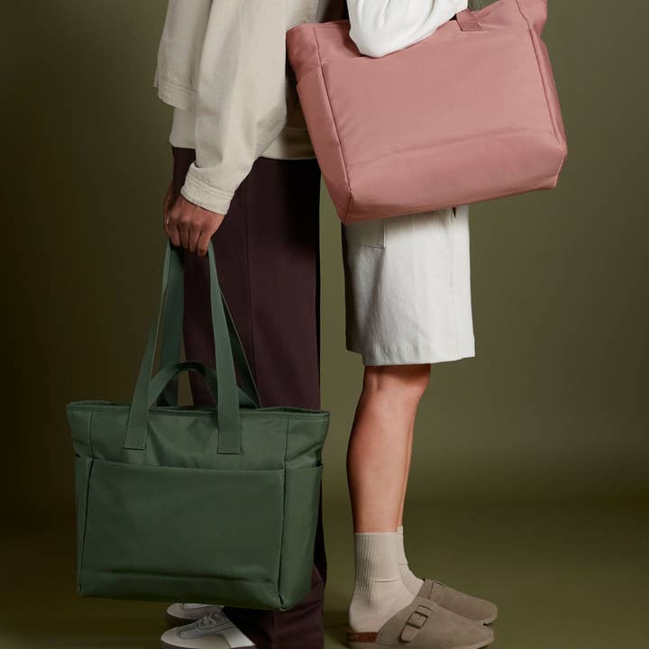 Logo Free Clothing – wholesale Tote bag – Unisex – BagBase Simplicity Tote Bag | 32 Litre Capacity | Showerproof | 5 Colours | One Size6