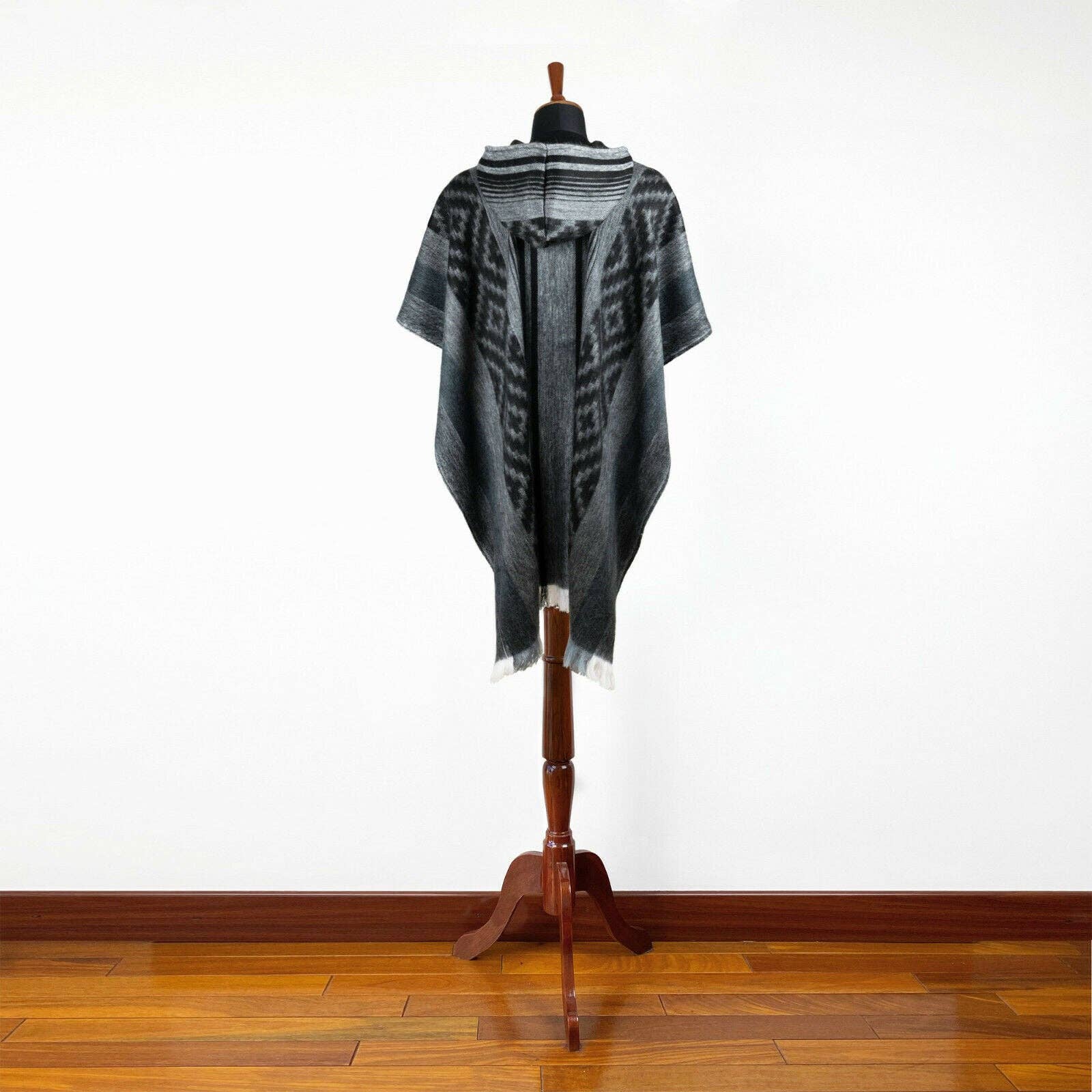 ECUALAMA - Wholesale Poncho - Unisex - Nambija - Lightweight Baby Alpaca Hooded Poncho - Charcoal6