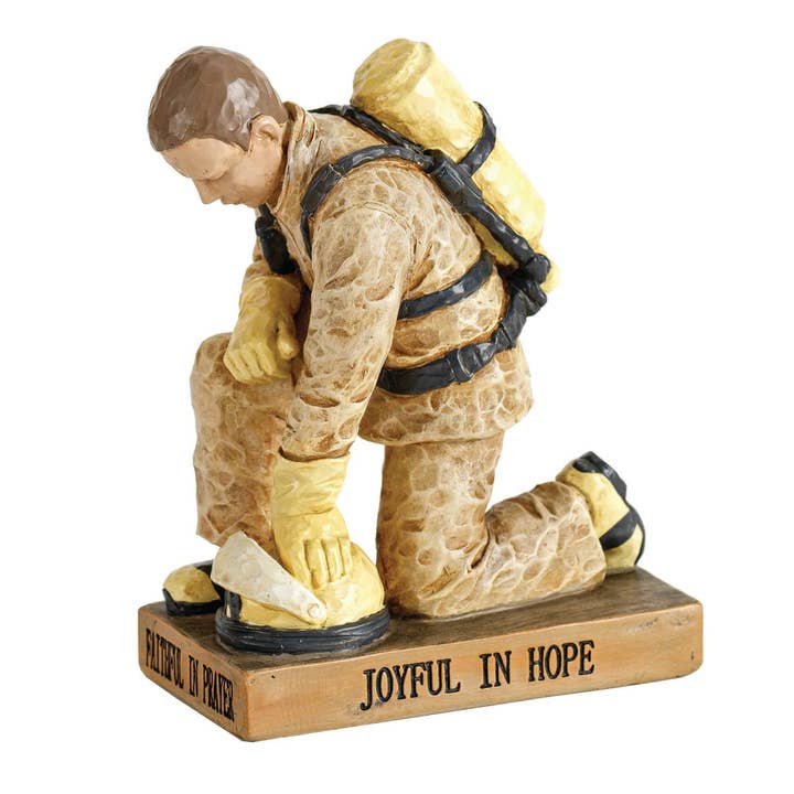 Magnolia - Wholesale Decorative Figurine - Called To Pray Firefighter Figurine