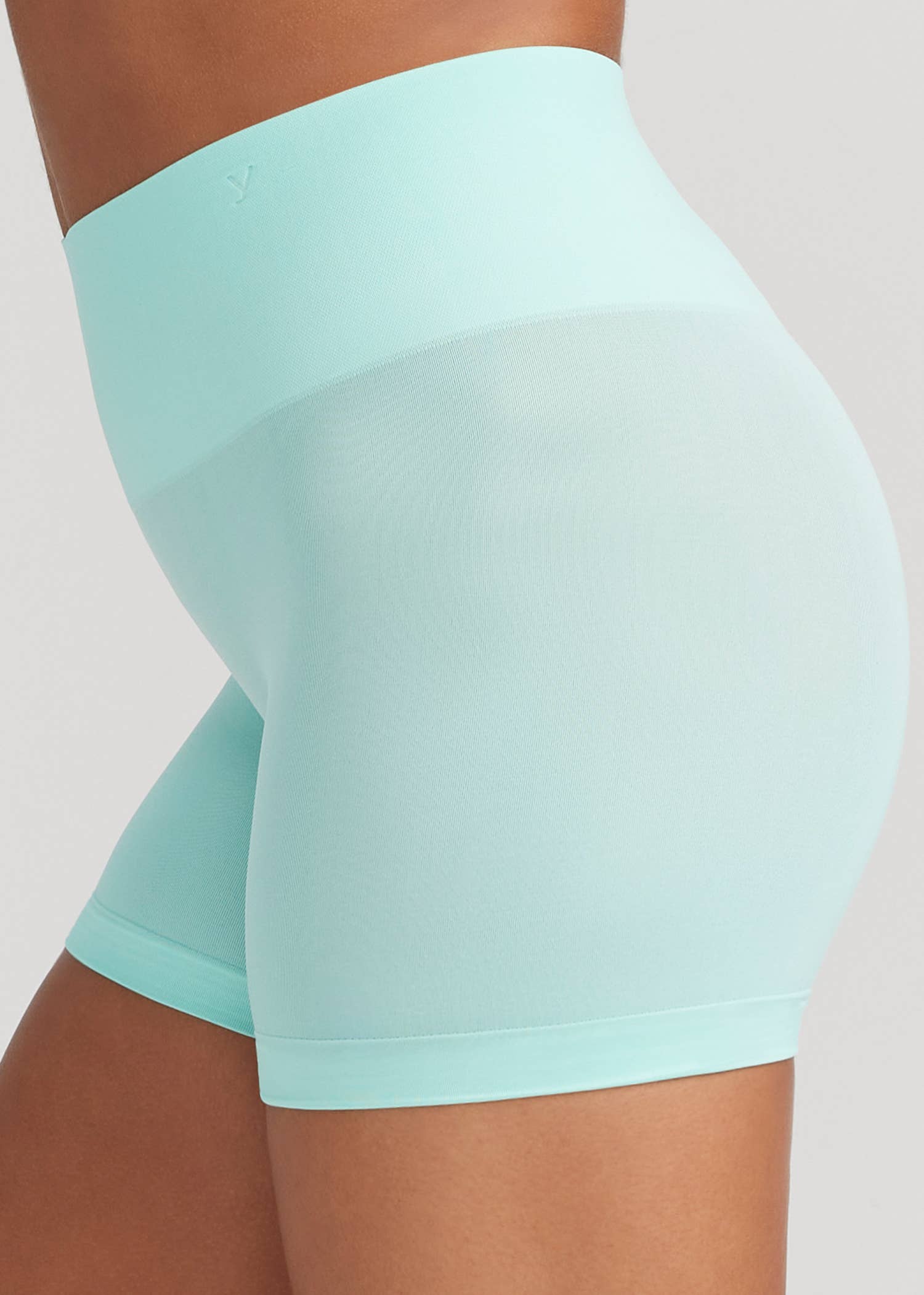 Yummie – Großhandel Shapewear – Damen – Ultraleichte Shapewear-Shorts – Große Größen erhältlich23