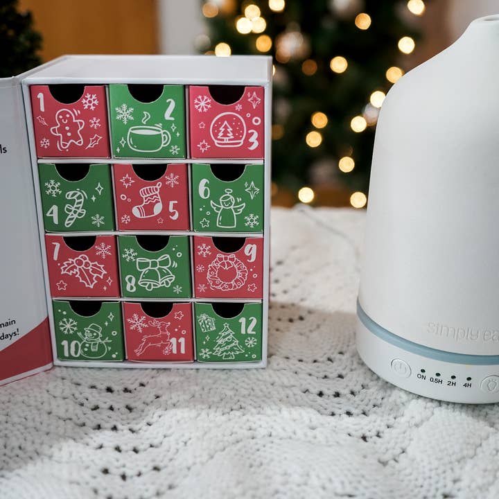 Simply Earth - Wholesale Essential Oil - 12 Days of Christmas Calendar (Oil Set)4