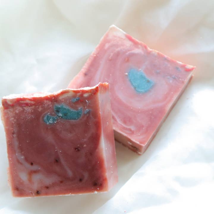 🍒 Cherry Oatmeal & Almond for wholesale by By J. Rose