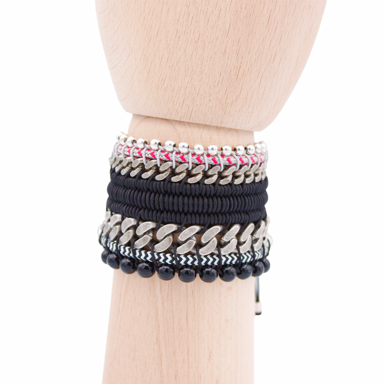 Araracuara – Pulseira entrelaçada/entrançada por atacado – INÍRIDA pulseira grossa em tecido preto3