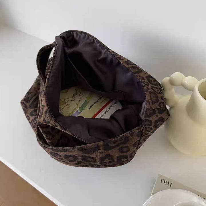 EmberLoom - Wholesale Tote Bag - Women's - Suede Leopard Print Vintage Chic Tote Bag4