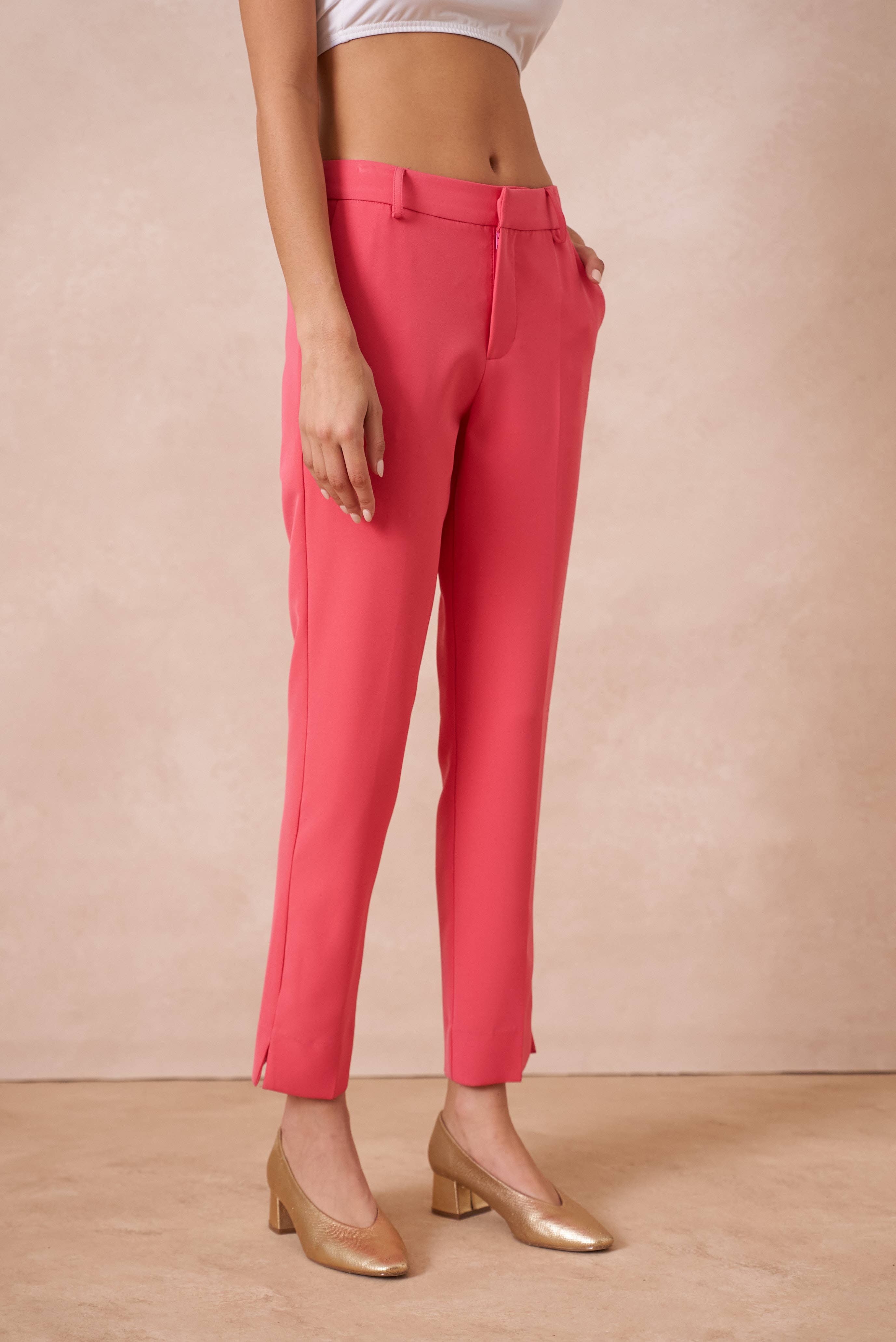 Attentif Paris – wholesale Pants – Women's – [Timeless] High-waisted cigarette pants71