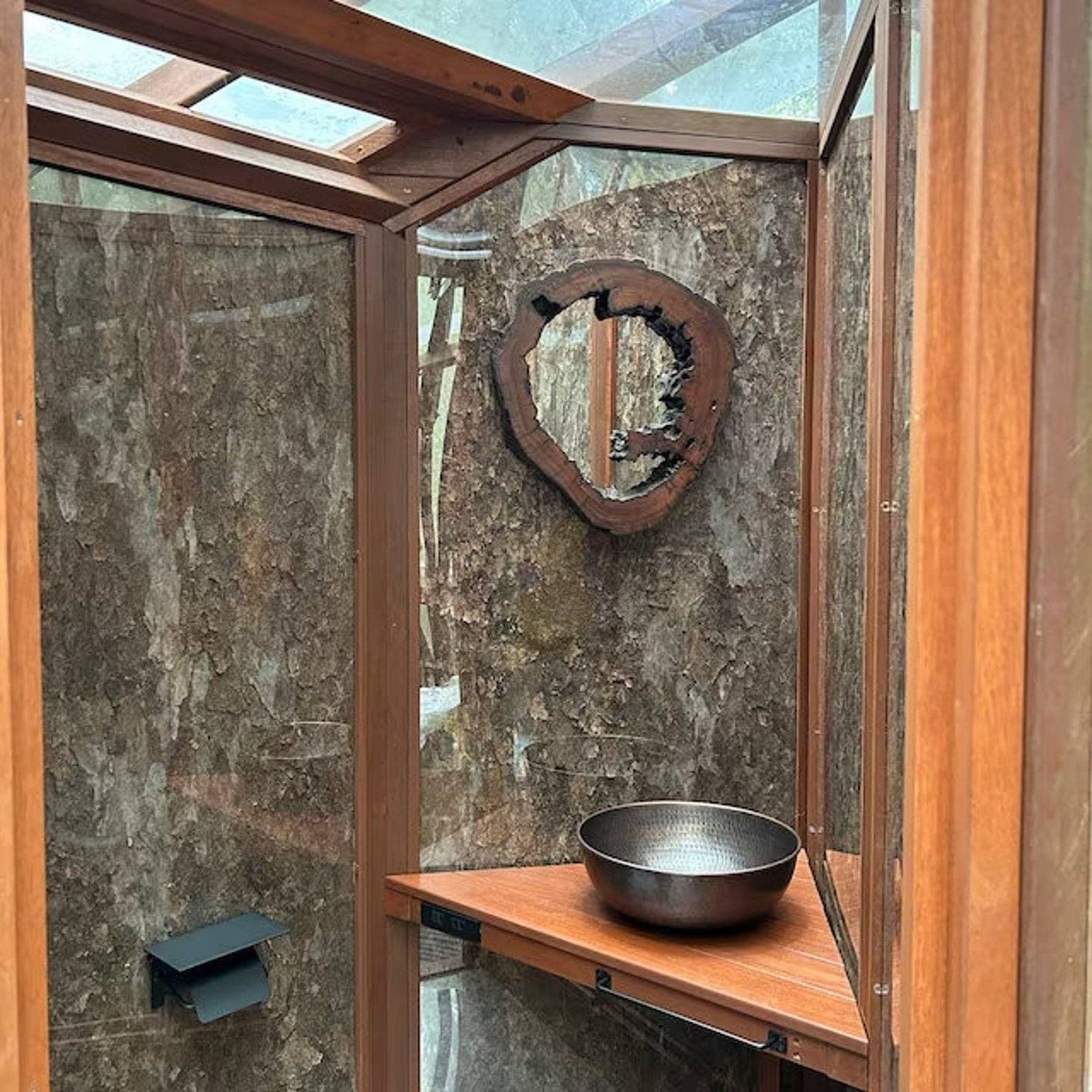 ALFIQ Copper - Wholesale Kitchen Appliance - Luxurious Hammered Copper Kitchen Vessel & Drop-in Sink | Single Bowl Solid Copper Washbasin Vanity Vessel *Drain Cap Included*9