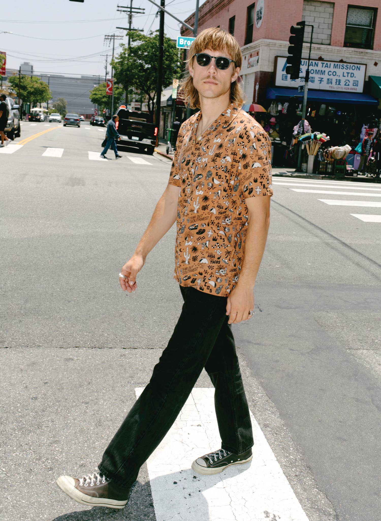 Pyknic - Venta al por mayor Camisa con botones - Unisex - Camisa casual para hombres y mujeres 'Raise Hell Eat Tacos' con botones16