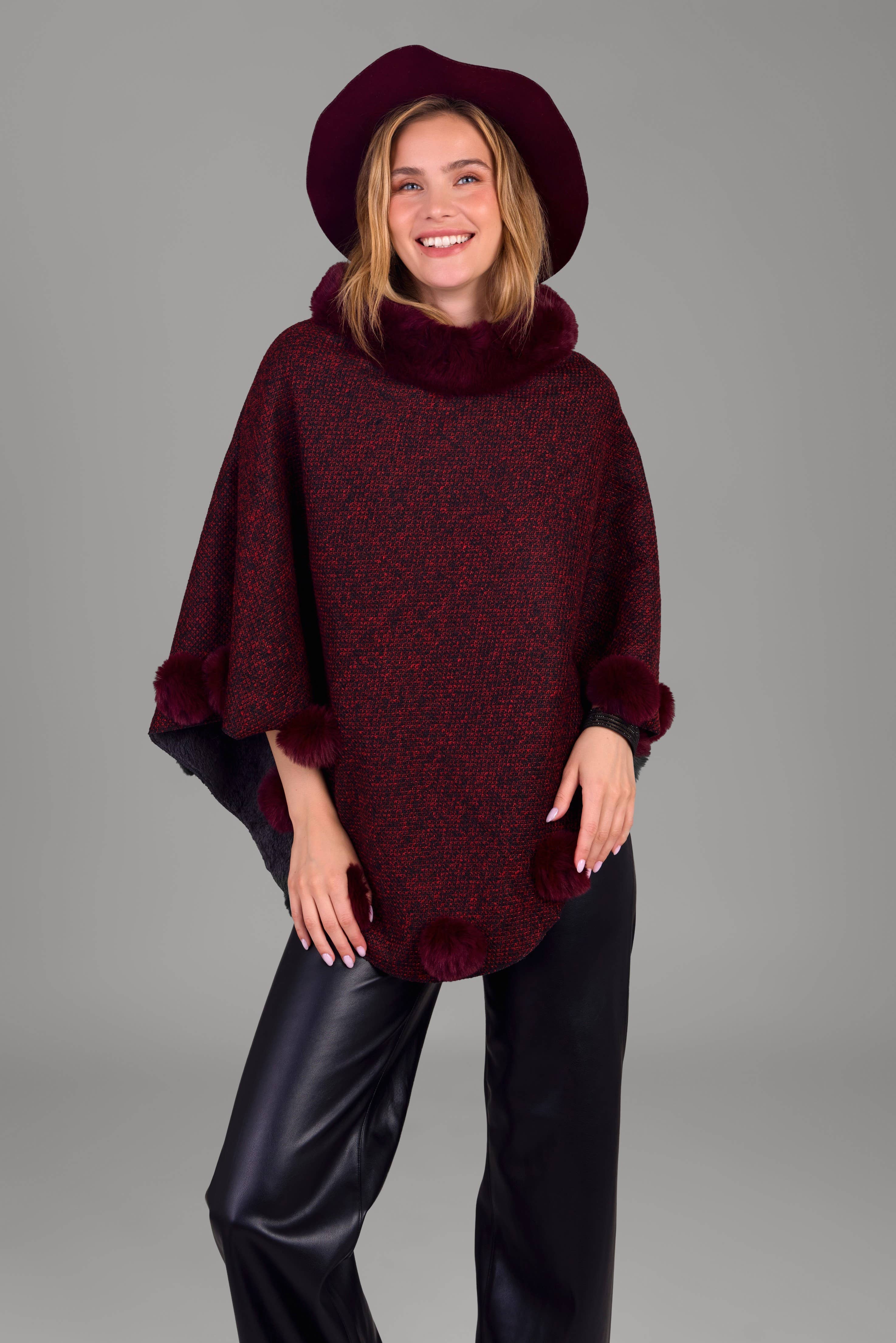 SAACHI - Wholesale Poncho - Dames - Posey Fur Pomponponcho4