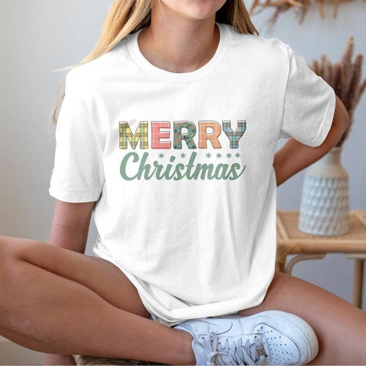 Tenue à carreaux Joyeux Noël 2022 : sweat-shirt amusant pour la vente par PositiveParty