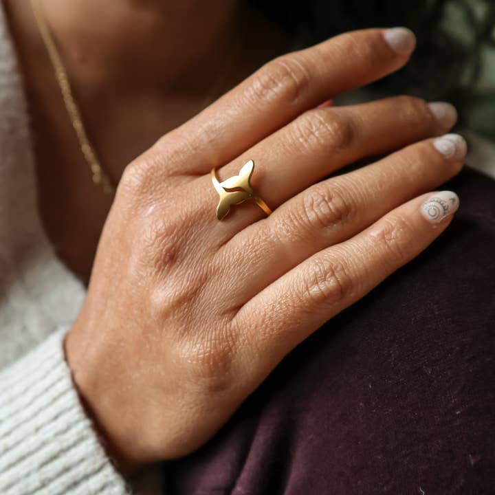 Bali Soul – wholesale Band/stacked ring – Whale Tail Gold Ring2