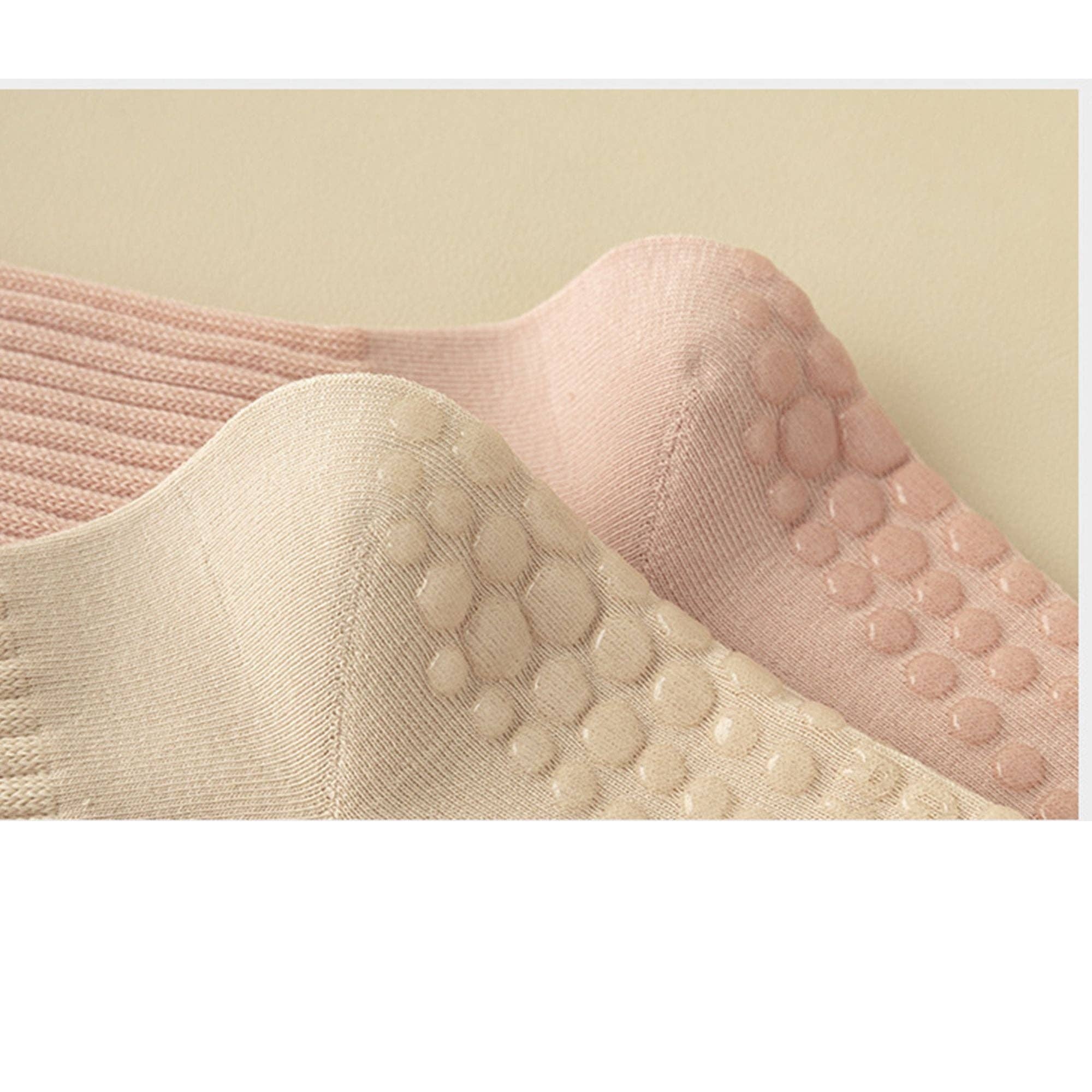 AK Brand - Wholesale Socks – Women's - 4-Pack Anti-Slip Yoga Socks with Grips Comfortable Ribbed De6