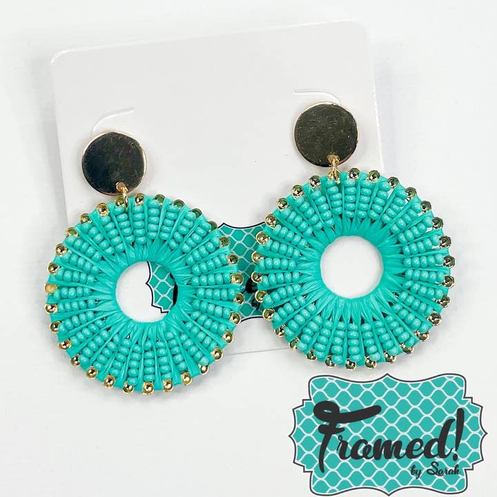 Brincos de círculo com sementes turquesa por atacado de Framed By Sarah