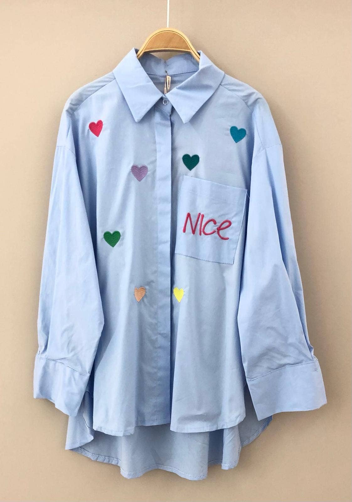 SWEET MAGIC MODA Y COMPLEMENTOS - Wholesale Button Down Shirt - Women's - OVERSIZED LONG SLEEVE SHIRT WITH EMBROIDERED DETAILS2