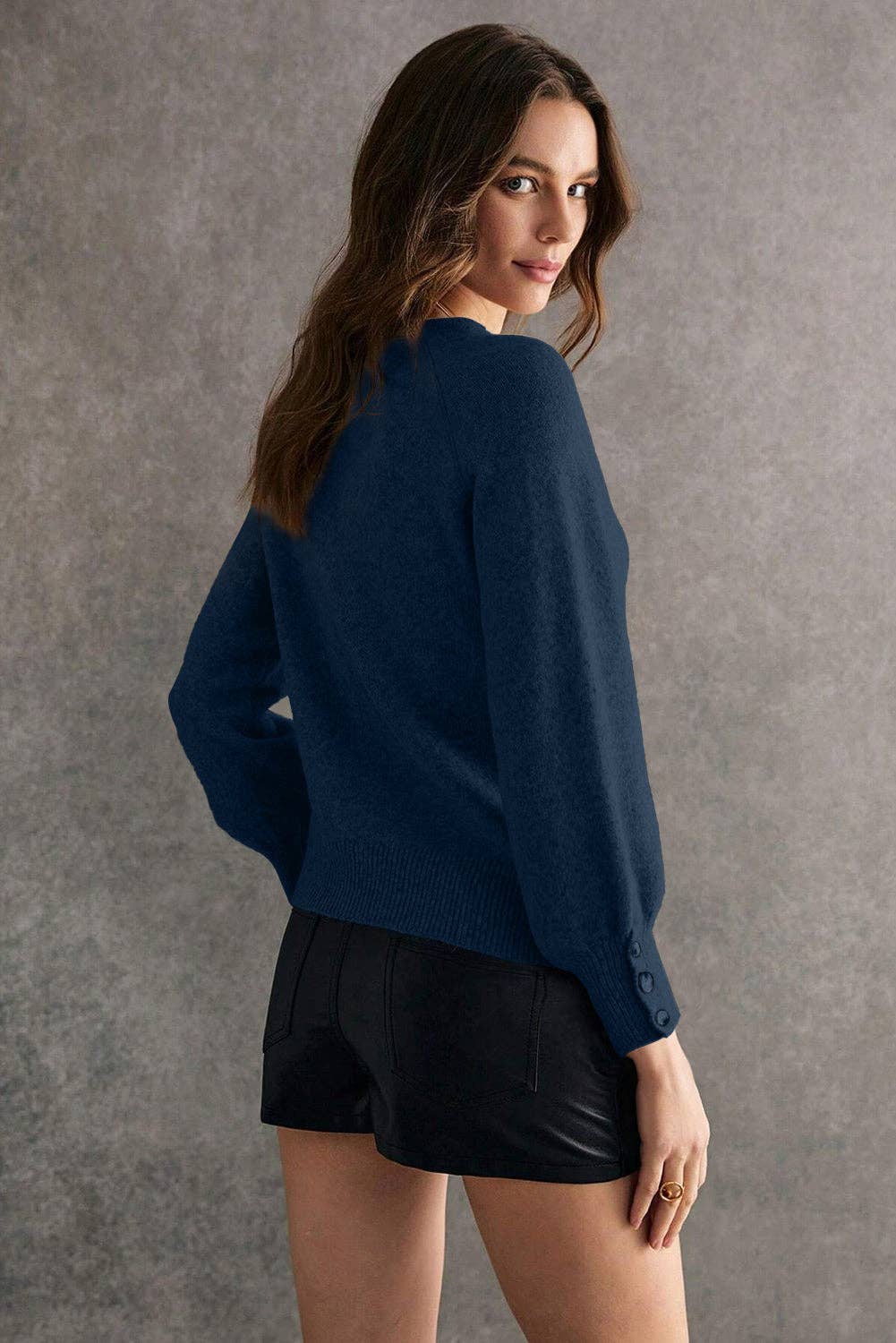 Lovesoft – Großhandel Strickpullover – Damen – Kamel Strickpullover mit Knopfleiste und Bischofsärmeln14