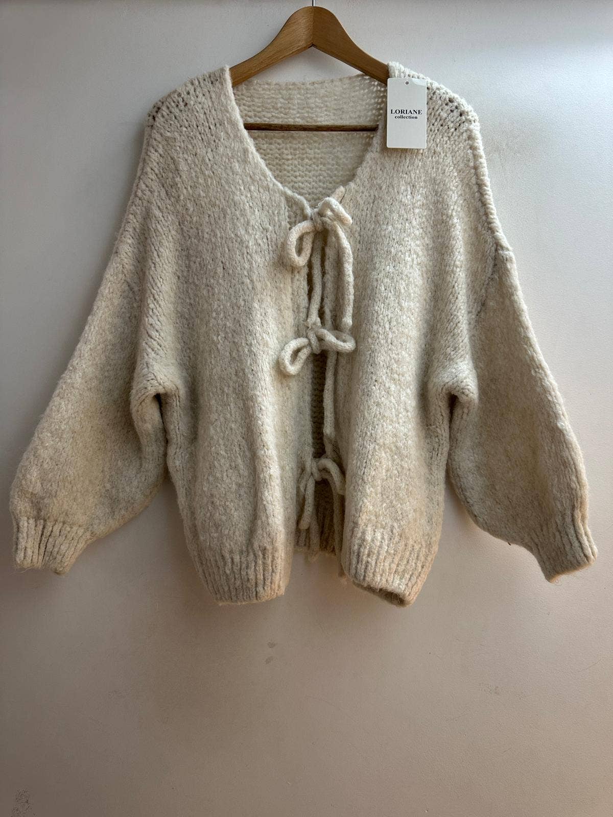 LORIANE - Wholesale Cardigan - Women's - 24618 Wool vest with laces one size0