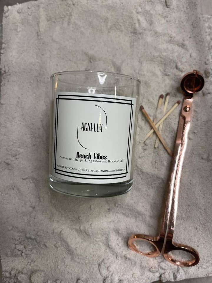 Vela Beach Vibes for wholesale by Agnilux Premium Candles