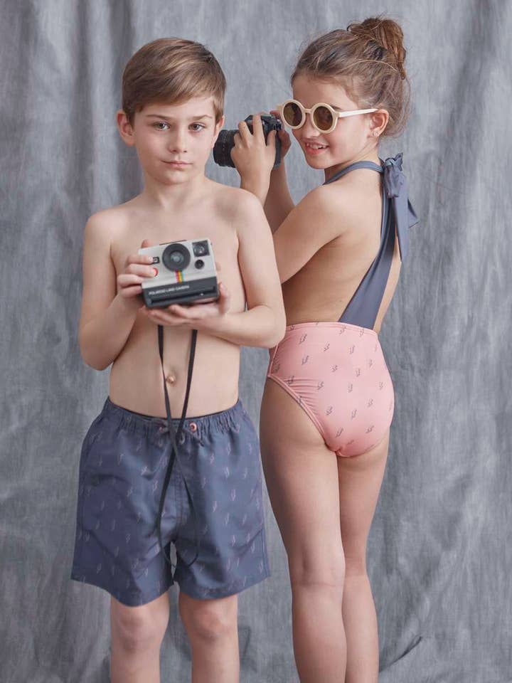 Bermudashorts för pojkar med stråtryck och dragsko för wholesale av Dadati