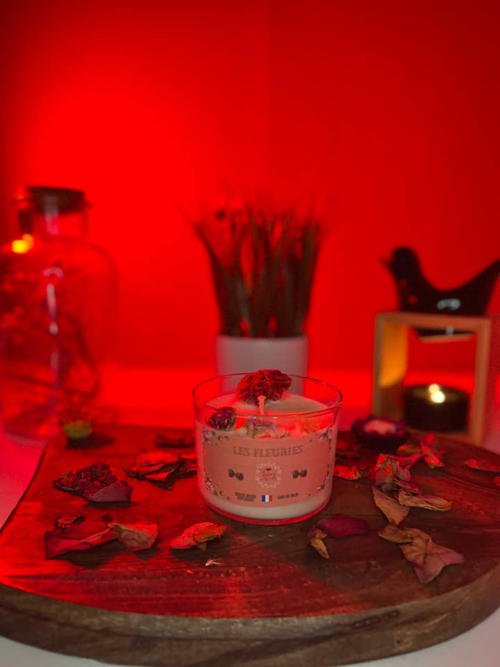 Explosive schwarze Kirsche Blumenkerze für den Großhandel von Laura's pretty candle