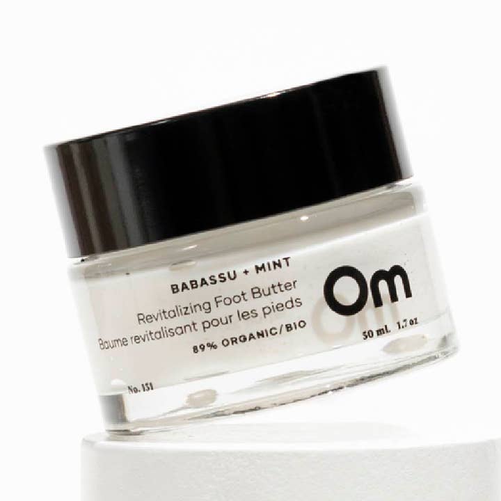 Beurre revitalisant pour les pieds Babassu + Mint pour la vente par Om Organics Skincare