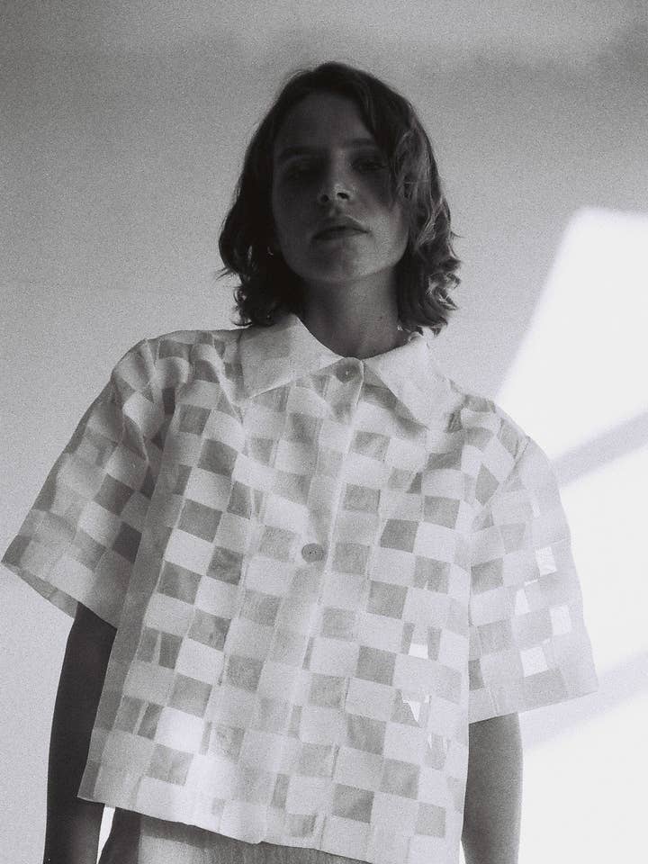 Chemise à carreaux — Blanche pour la vente par Idee Fixe