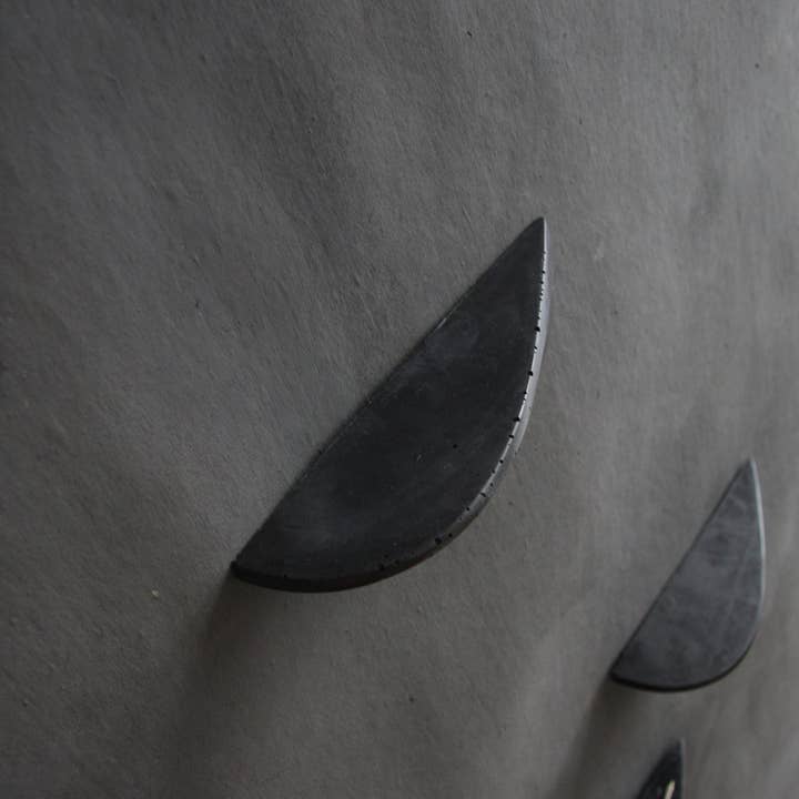 Formpoet - Wholesale Wall Mounted Shelf - Concrete wall shelf small - black9