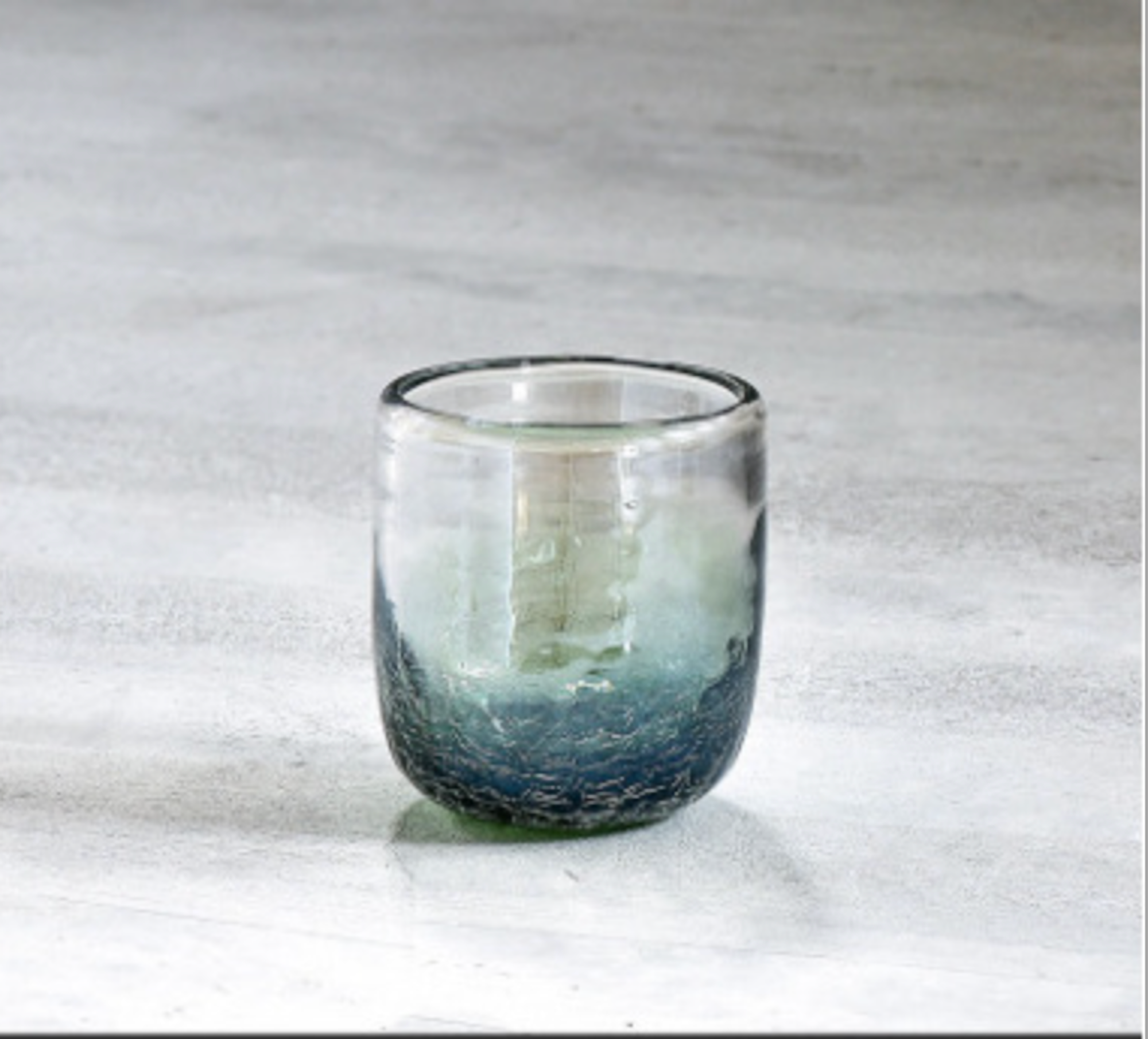 Noah Decoration – wholesale Vas – Gradientglasvas med issprickor, cylindrisk form0