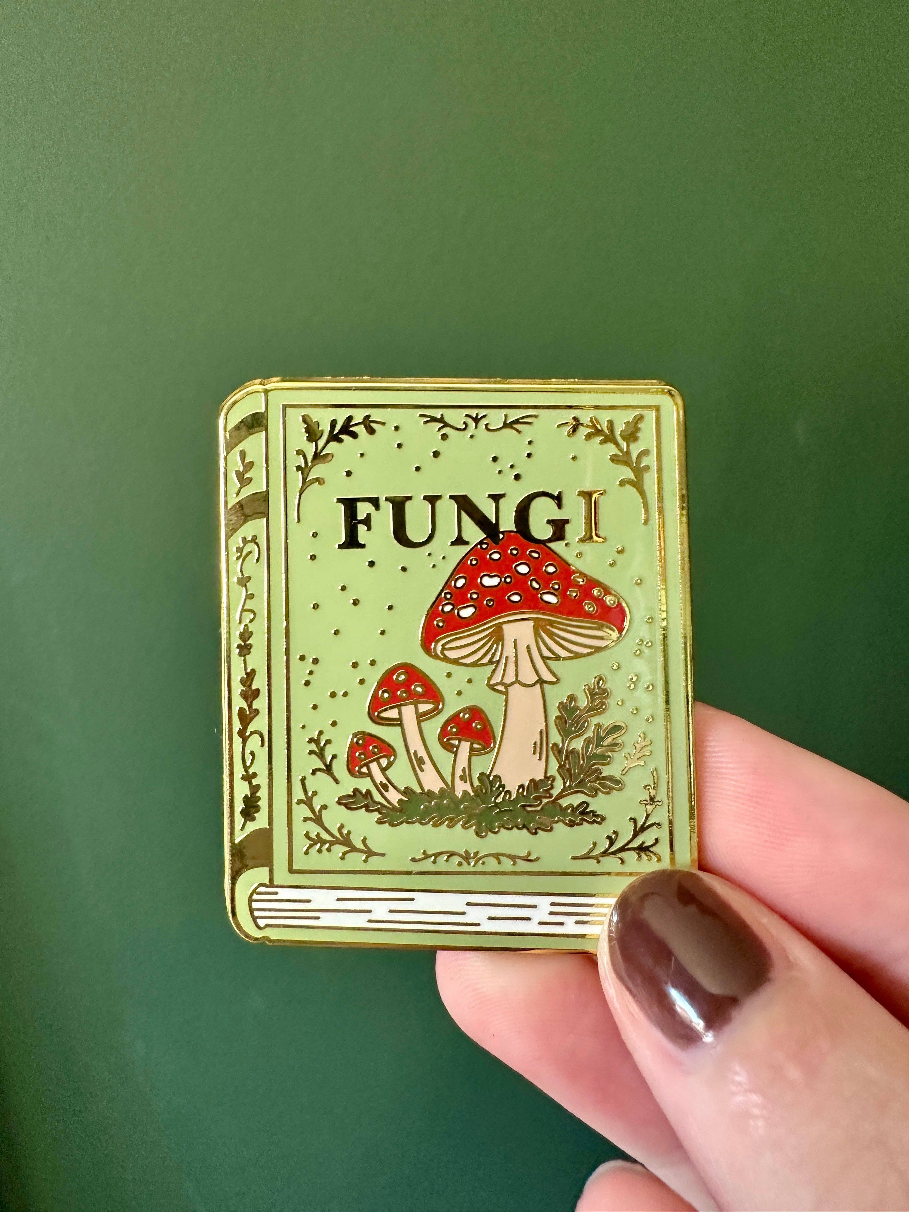 Magic&Books - Wholesale Lapel Pin/Button - Magical Books Mystery Enamel Pin Blind Bag8