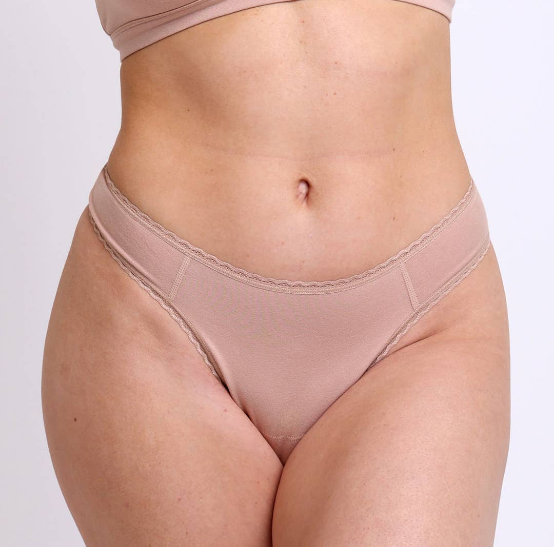 La Coochie – wholesale Underwear – Women's – Organic Cotton Mid Rise Thong1