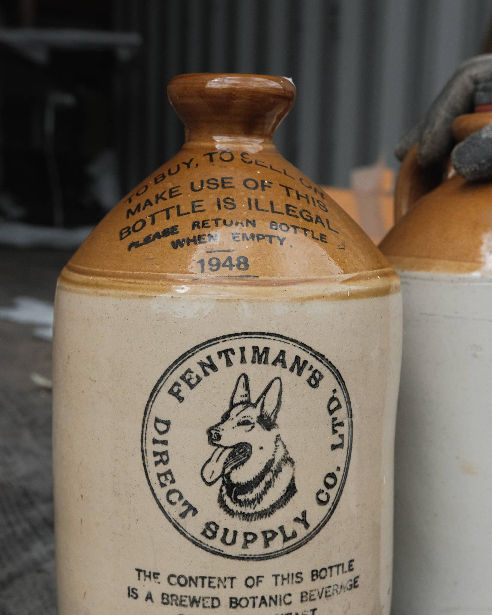 Golden Oldies Antiques - Wholesale Kan - Rustieke aardewerken kruiken uit Engeland - Boerderij botanische decoratie6