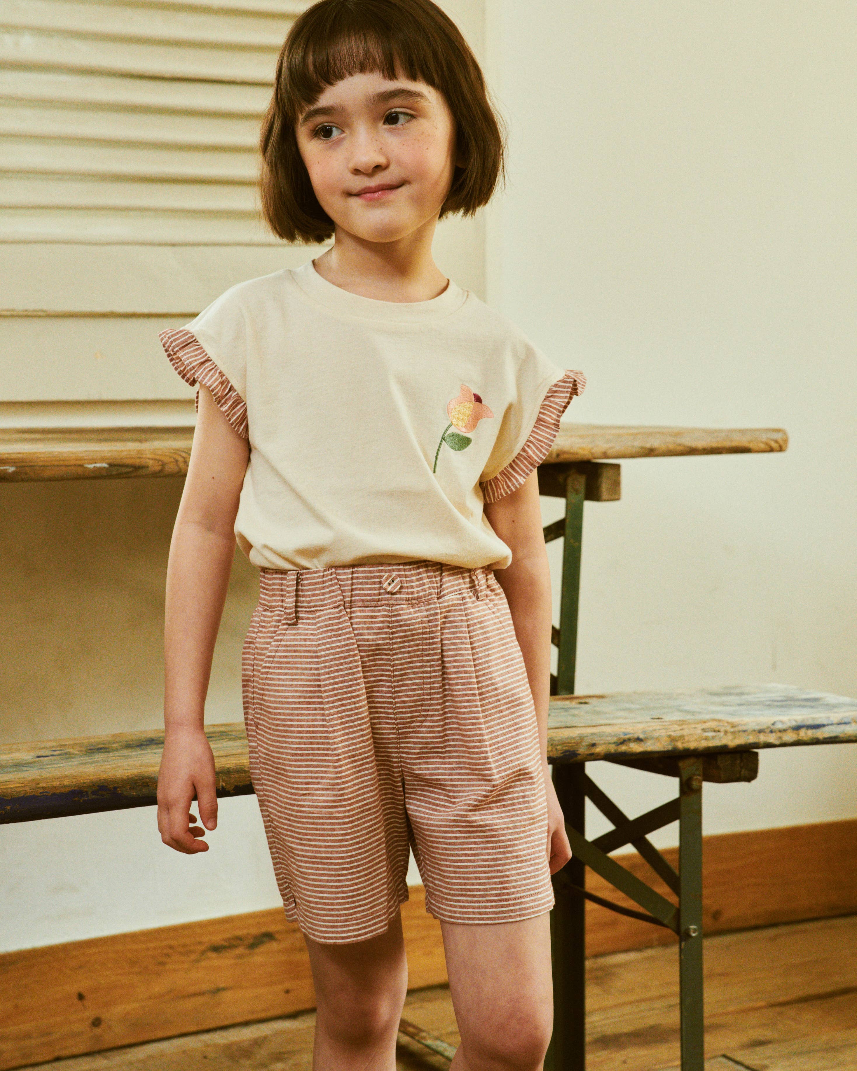 ToTo Heros - Wholesale T-Shirt - Kids - Ruffle Sleeve Flower Embroidery T-Shirt4