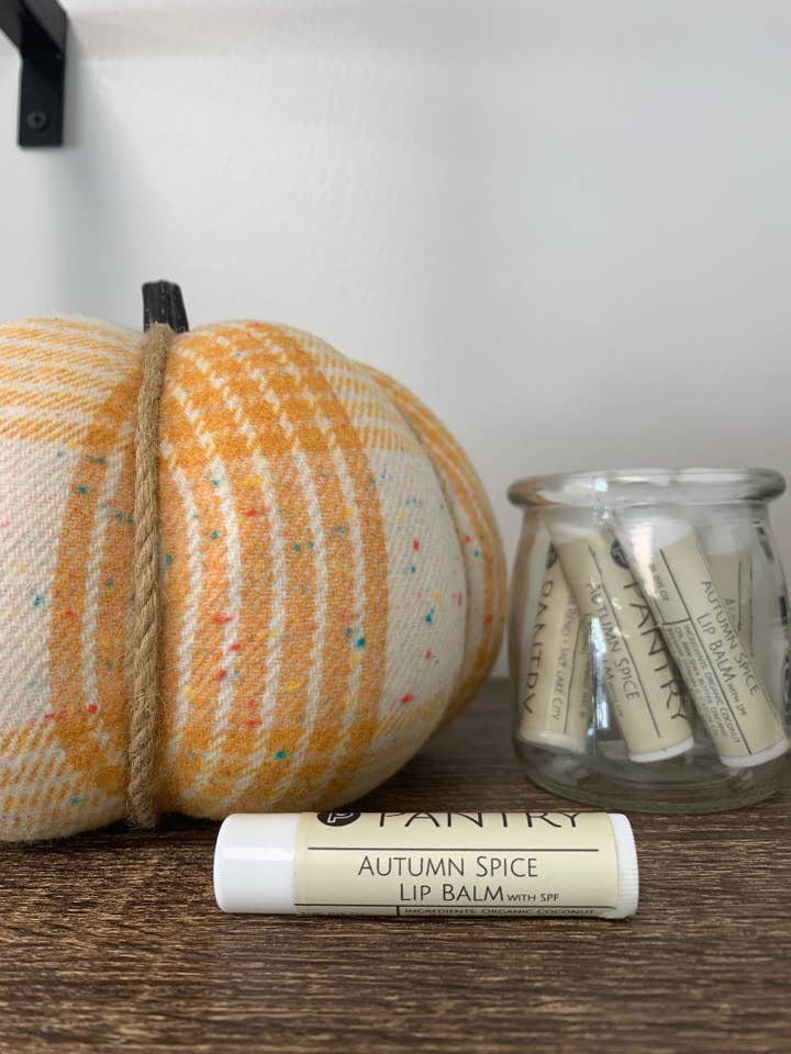 Autumn Spice Handgegossener Herbstlippenbalsam - Pumpkin Spice! für den Großhandel von Pantry Products - Skin, Body, + Wellness