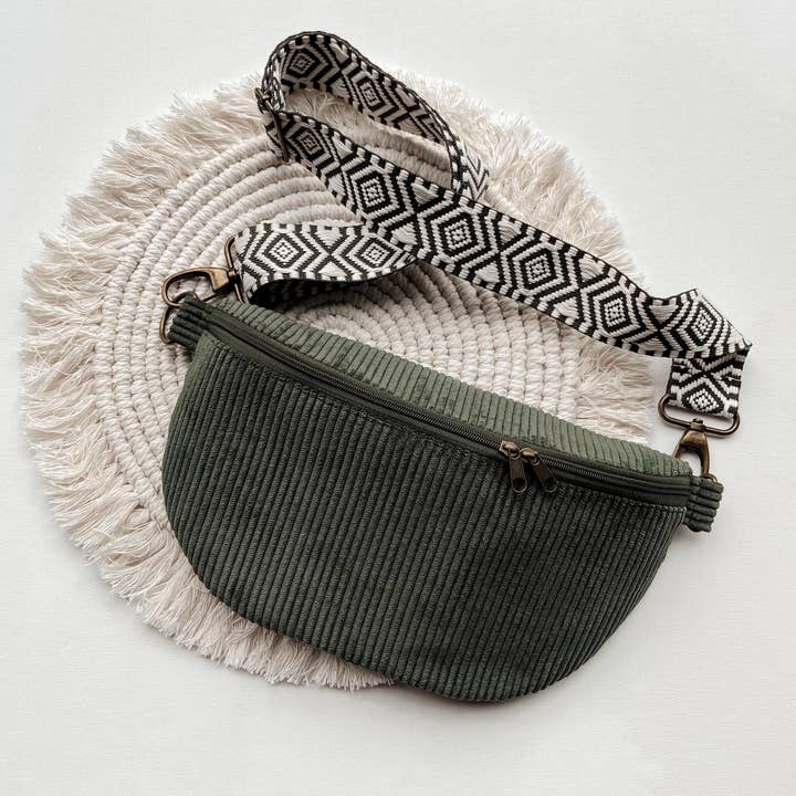 Bauchtasche aus Cord, Olive für den Großhandel von maimoiselle