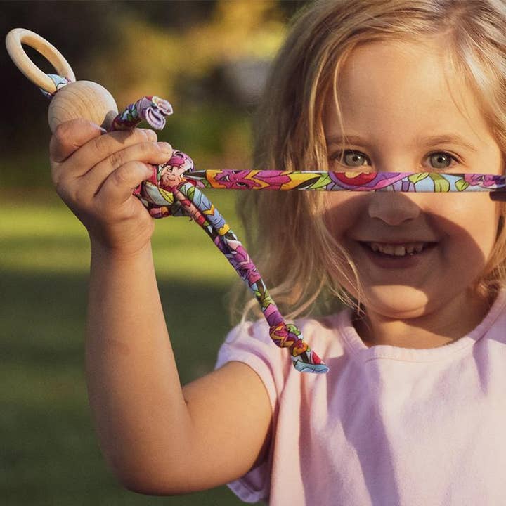 Le Chewy ! un anneau de dentition ludique pour la vente par Brown Blackwell
