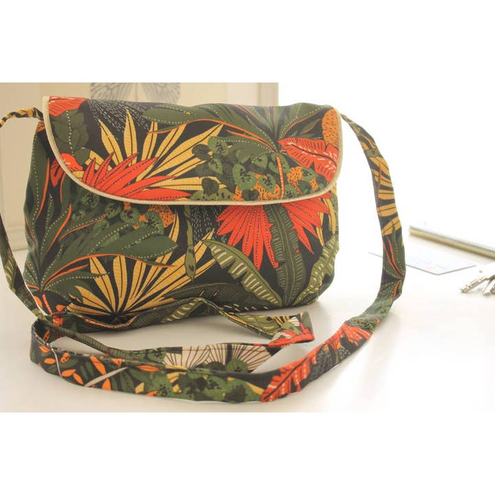 Anaé black jungle bag for wholesale by Sabrina Trefle