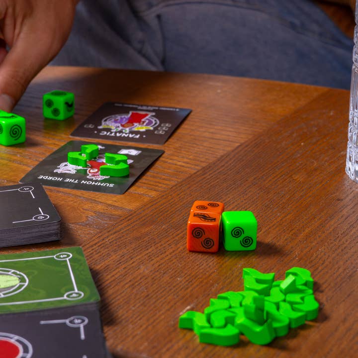 Left Justified Studio & Prolific Games - Wholesale Kaartspel - Cultists & Cthulhu 2nd Ed. — Hilarisch Lovecraft-kaartspel4