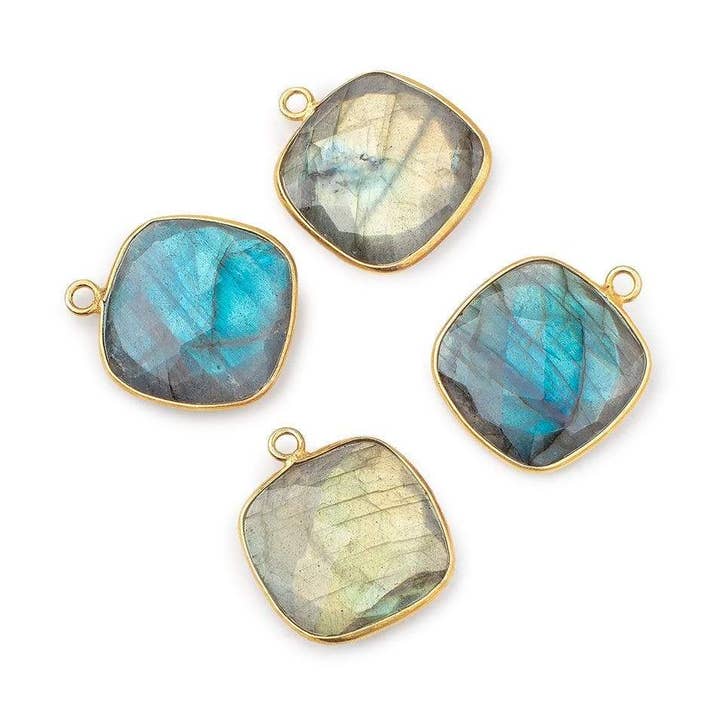 20x20mm Almofada facetada Labradorite com bisel Vermeil Pendente 1 peça por atacado de Beads of Cambay