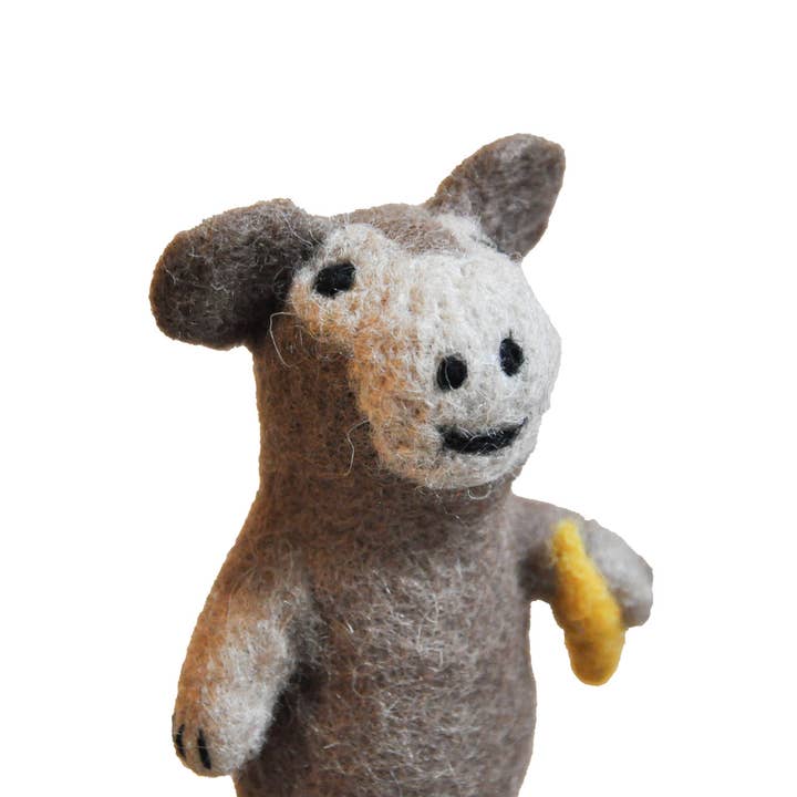 Burattino da dito in feltro di lana a forma di scimmia con banana per la vendita all'ingrosso da parte di Zumki