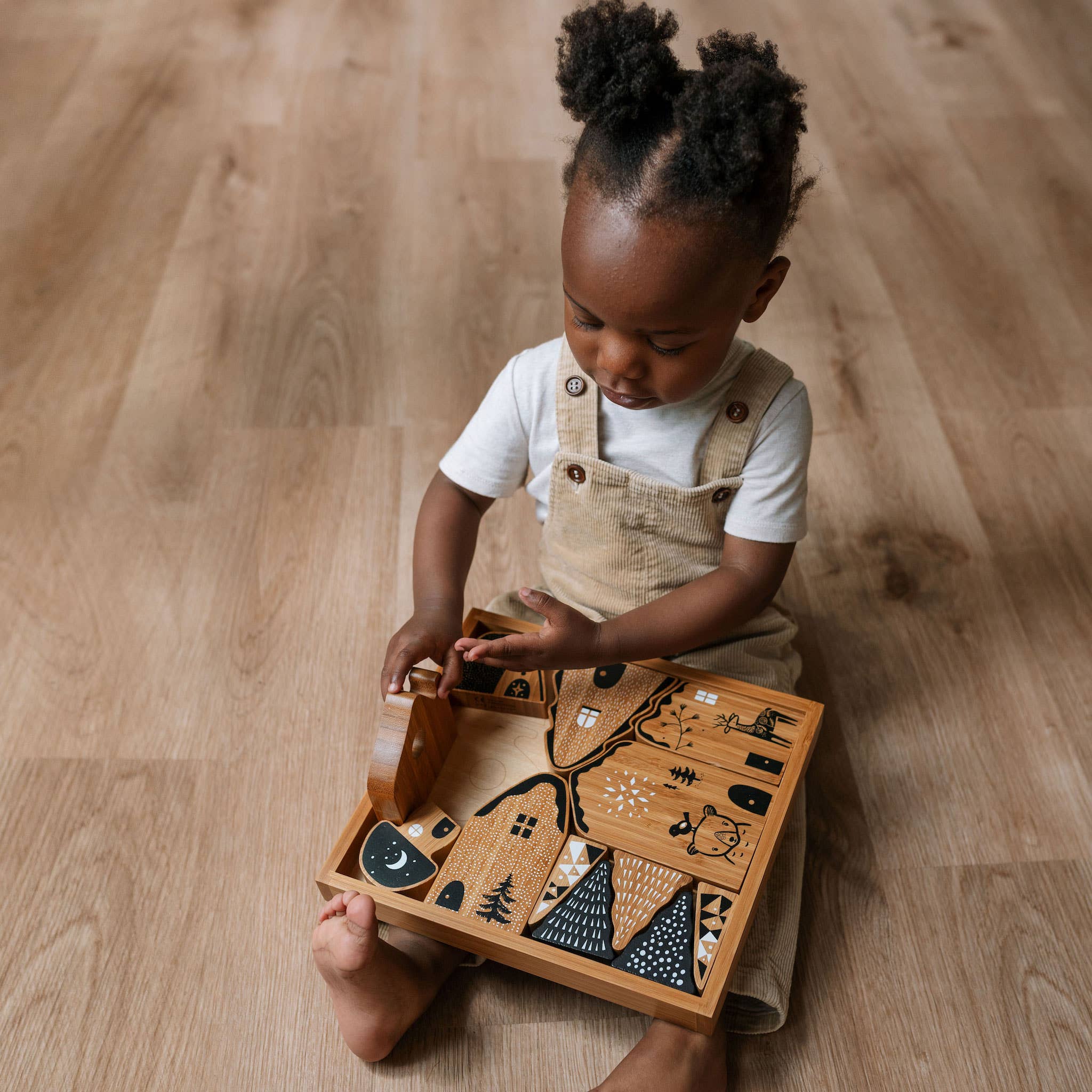 Wee Gallery - Wholesale Wood Toy - Kids - Woodland Village - Wooden Fantasy House Blocks Set4