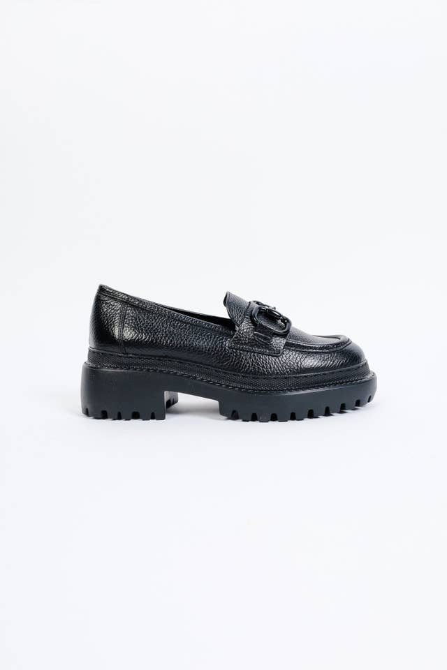 KMB Shoes - Wholesale Loafers – Women's - JANE BLACK- Extra Light Snaffle Lug Sole Loafer1