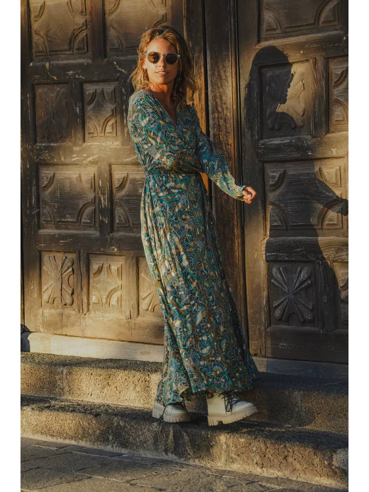 Arena Formentera - Wholesale Dress - Women's - Elegant Rayon Cross Dress - Plus Sizes5