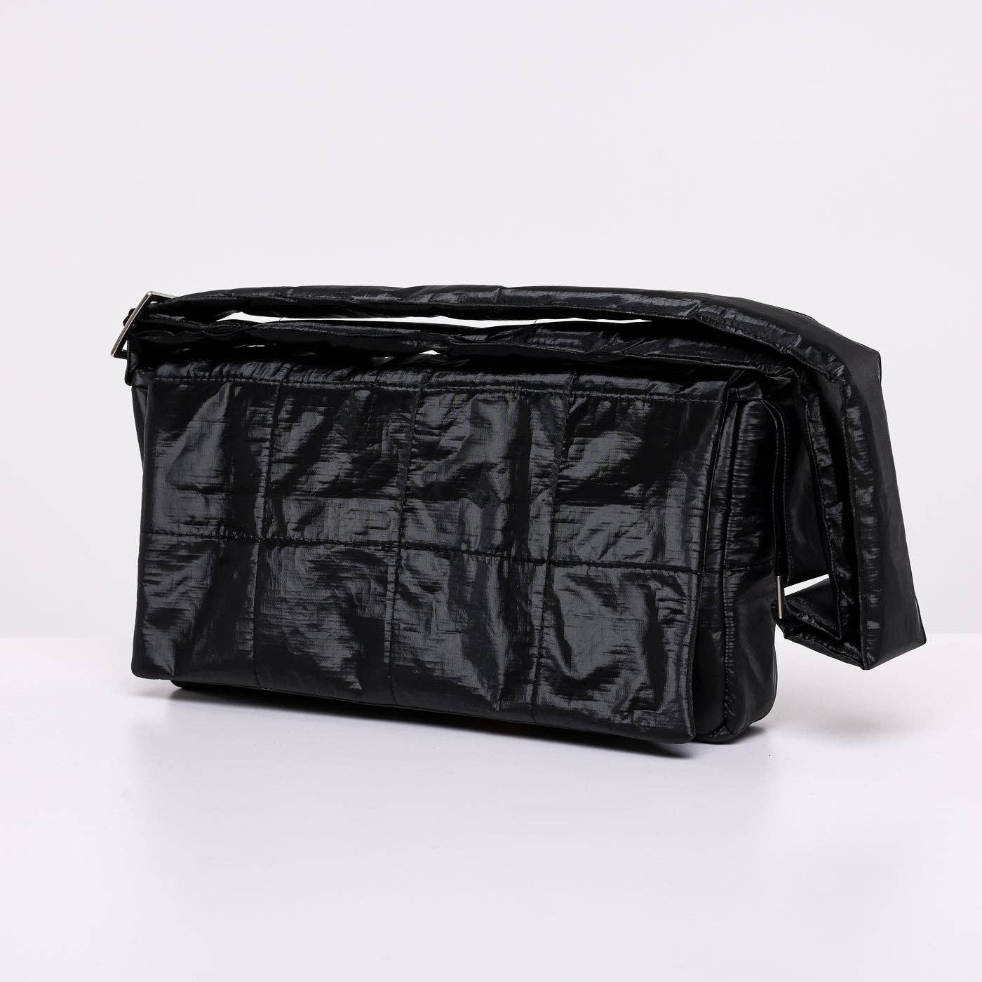STERLY - Wholesale Pouch - Women's - STERLY315_Black1