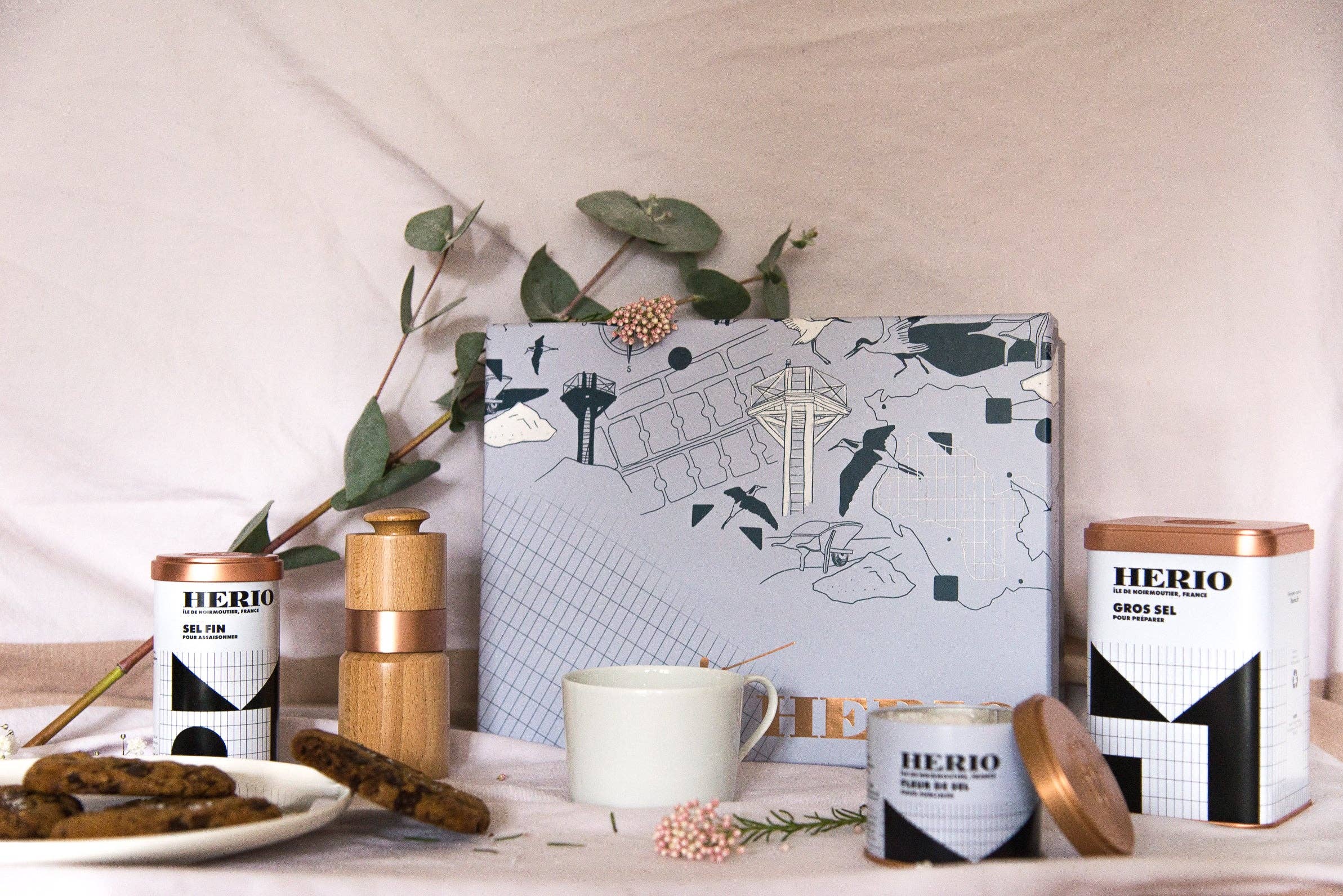 HERIO - Wholesale Gift Box - PRESTIGE GIFT BOX: THE 3 SALTS AND THE GRINDER4