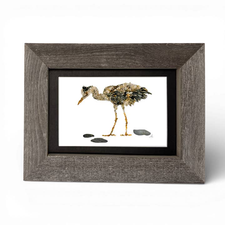 Impression de Héron Gris 5x7 – Cadre en Bois Réutilisé Fabriqué dans le Maine pour la vente par Coastal art co.